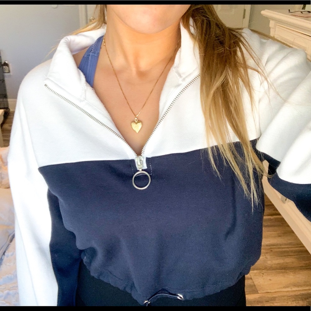 cropped drawstring color block pullover